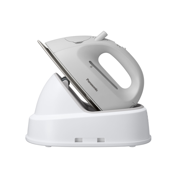 パナソニック コードレススチームアイロン